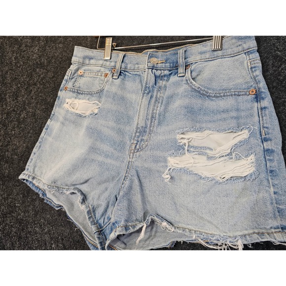 American Eagle Outfitters Pants - American Eagle 90s Boyfriend Shorts‎ Womens 8 Light Wash Distressed High Rise